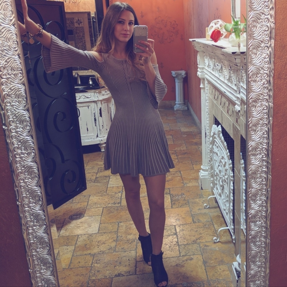Express dress size S